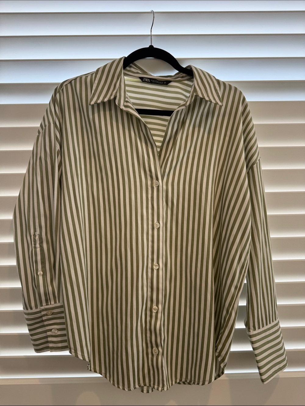 Zara Women’s Olive and White Striped Button-Up Shirt